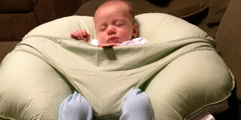 Infant Deaths Prompts Warning on Baby Sleep Positioners